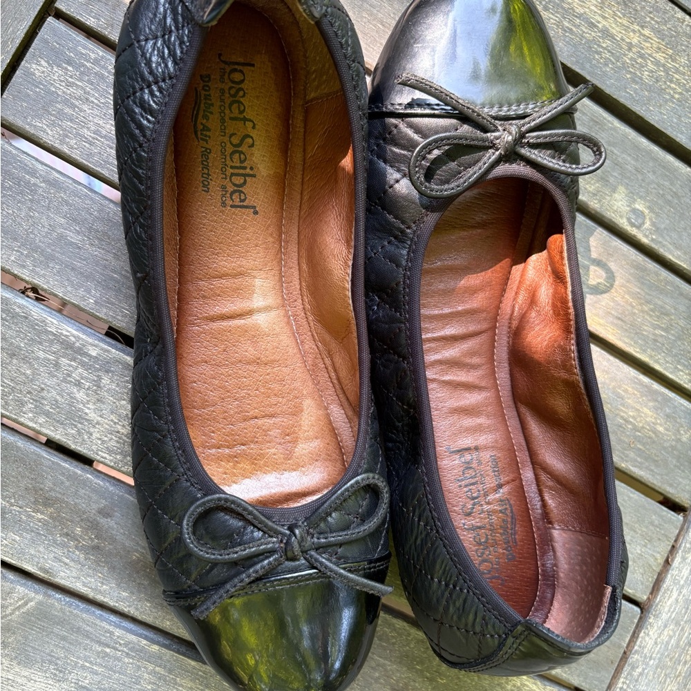 Josef Seibel Black Leather Classic Ballet Flats